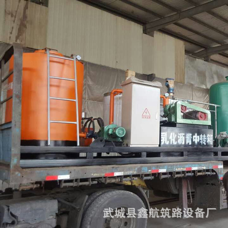山東現(xiàn)貨直銷電加熱瀝青罐 乳化瀝青設備 瀝青加溫脫桶設備