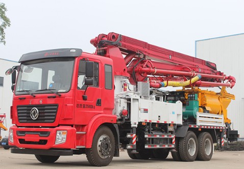 混凝土攪拌車載泵車，天拓重工移動(dòng)式攪拌輸送一體機(jī)各地級(jí)市經(jīng)銷商