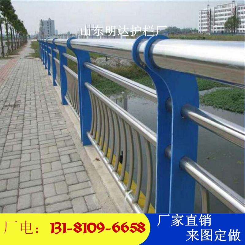 不銹鋼復(fù)合管欄桿 聊城不銹鋼復(fù)合護欄管生產(chǎn)廠 不銹鋼復(fù)合管欄桿安裝