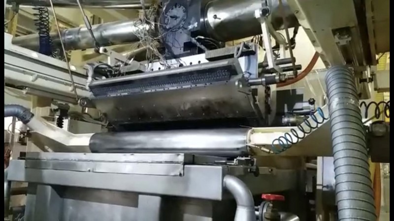 PE鋰電池阻隔膜擠出拉伸機生產(chǎn)線法國技術(shù)