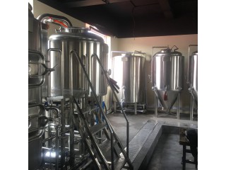小型啤酒廠釀酒設(shè)備，精釀啤酒設(shè)備生產(chǎn)廠家