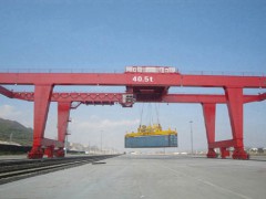 貴州盤(pán)州龍門吊廠家MH型電動(dòng)葫蘆門式起重機(jī)
