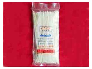 捆綁尼龍?jiān)鷰吻饛S家,任丘鑫安雙盛塑料尼龍?jiān)鷰? onmouseover=